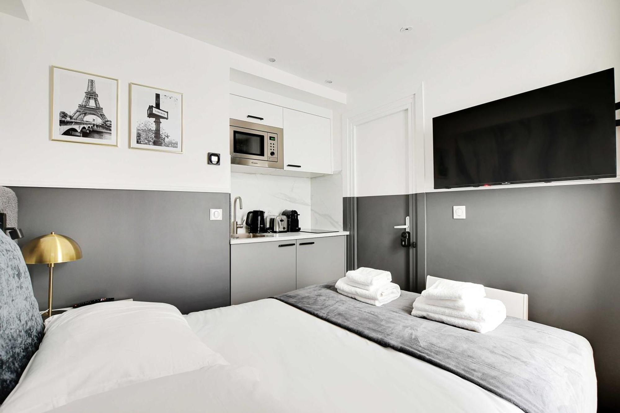 Comfort For 2P With A-C - Near Montmartre Paris Luaran gambar